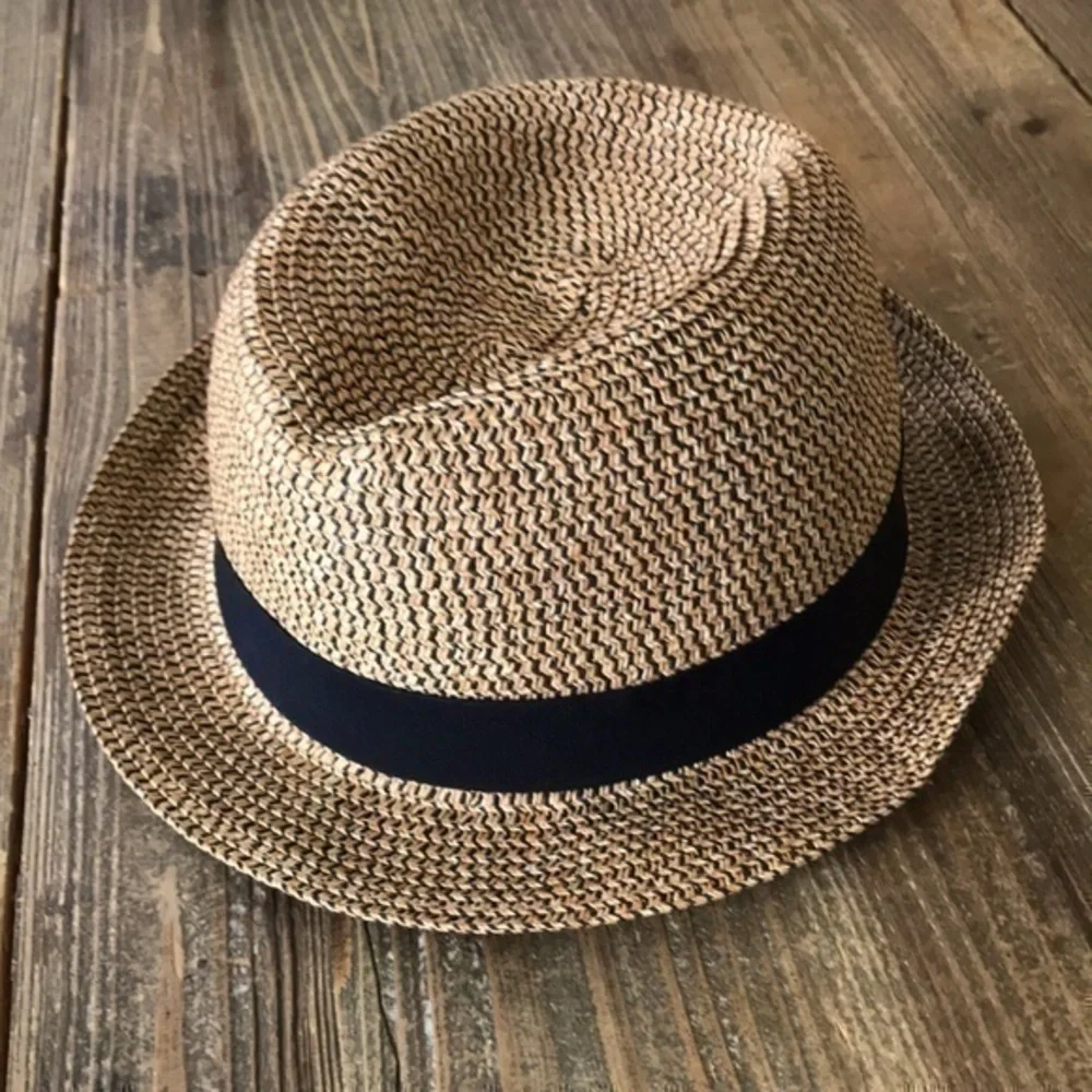 Hat Set White Black Brown Size aprox 20.7” paper/polyester Blend